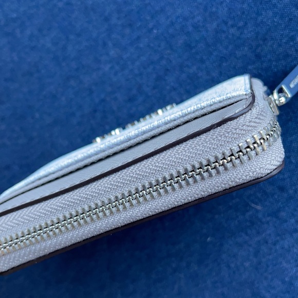 Michael Kors Medium Zip Around Card Case In Bright White - Picture 7 of 16